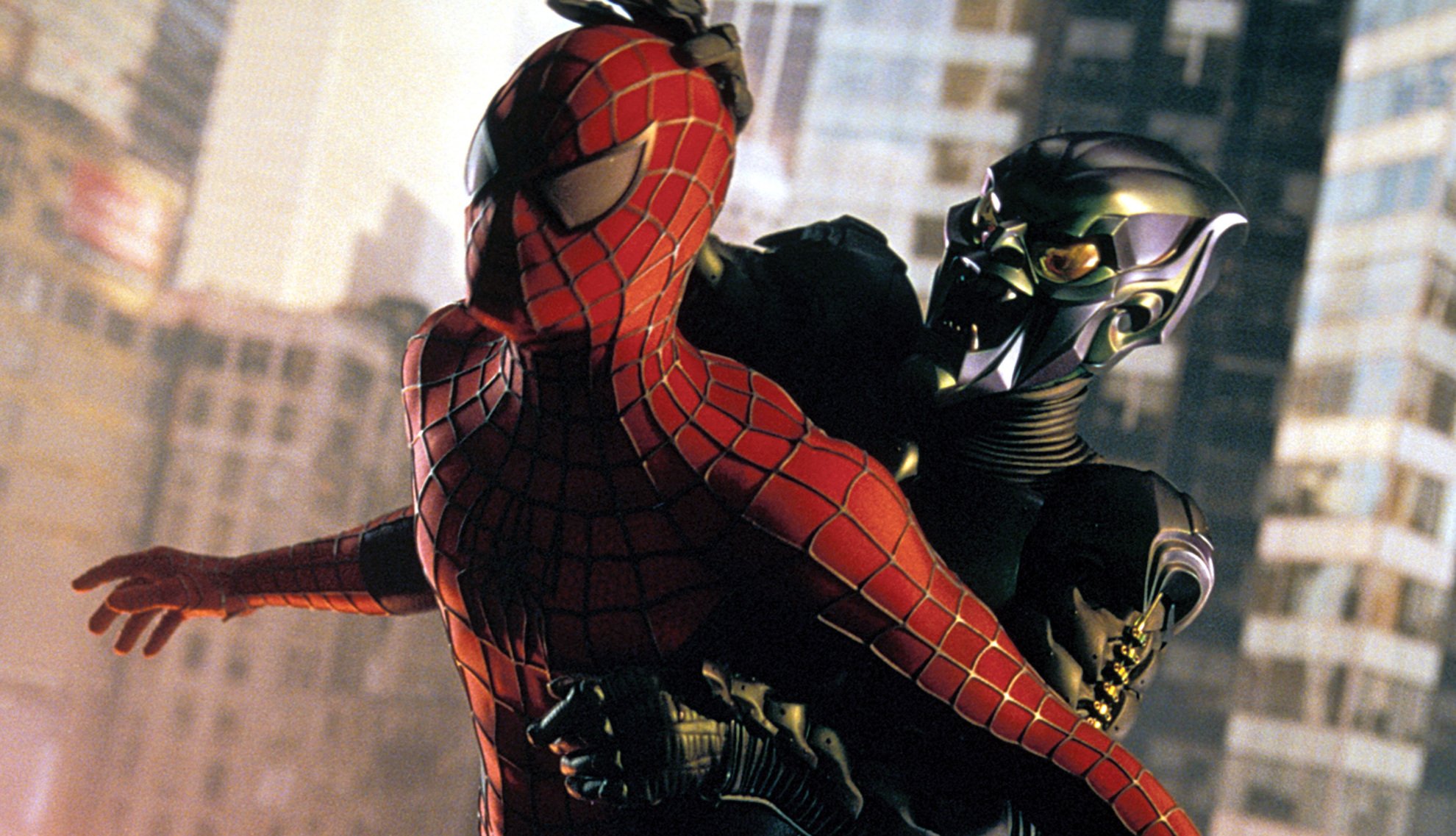 Spider-Man (Tobey Maguire) fighting the Green Goblin in 'Spider-Man' (2002)