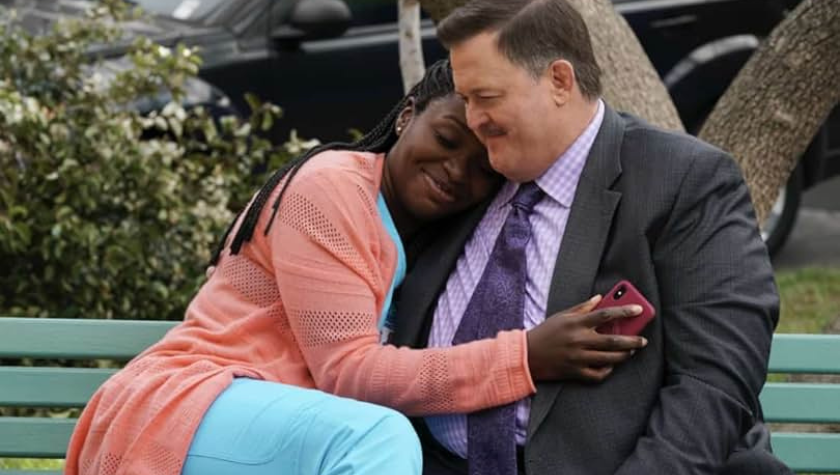 Folake Olowofoyeku and Billy Gardell in Bob Hearts Abishola